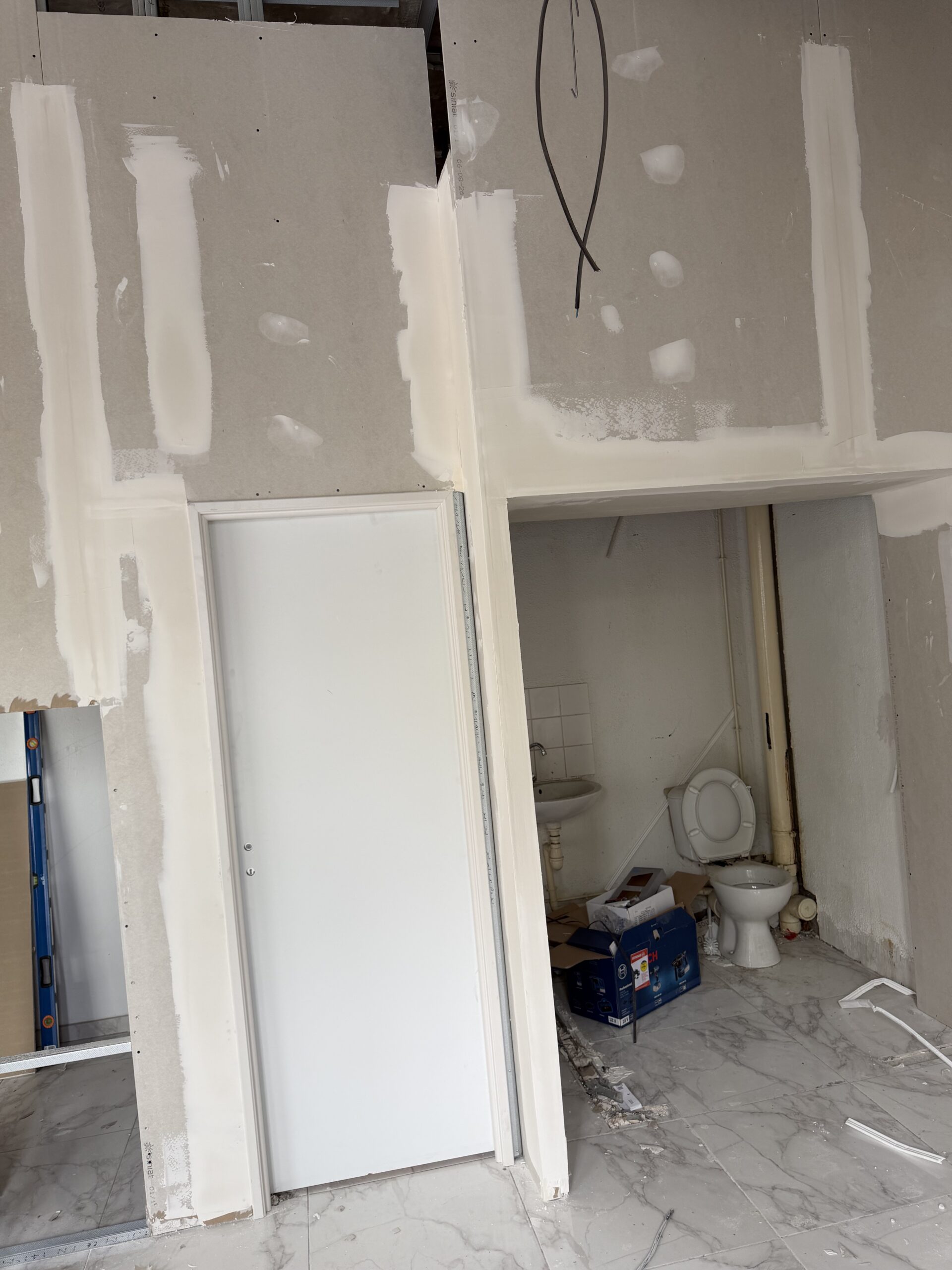 Résultat rénovation laverie Décines TC Bâtiment